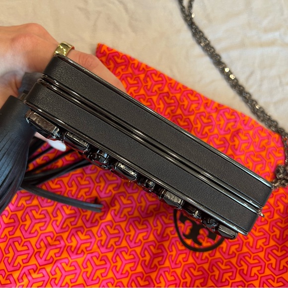 Tory Bursh Black Crystal Adele Hardshell Clutch - Picture 10 of 13